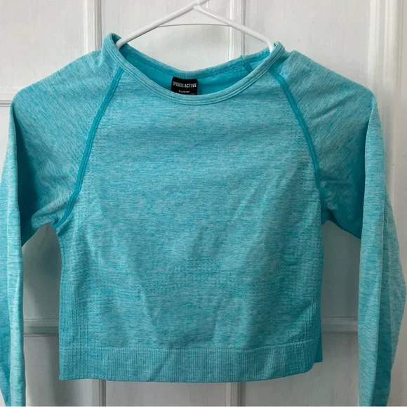 PINK Victoria's Secret Light Blue Long Sleeve Top - Picture 2 of 6